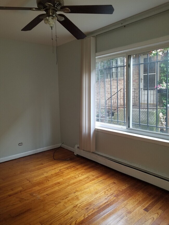 Foto del edificio - 7208 N Ashland Blvd