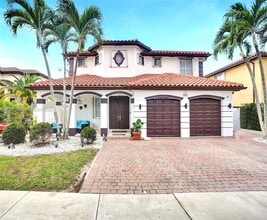 Building Photo - 6662 SW 166th Ct