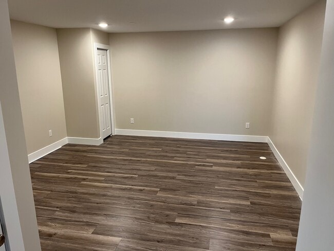Building Photo - 5786 Prairie Ridge Dr