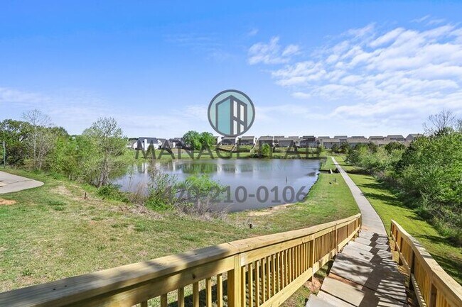 Building Photo - Beautiful 4 Bed & 2.5 Bath House in Pender...