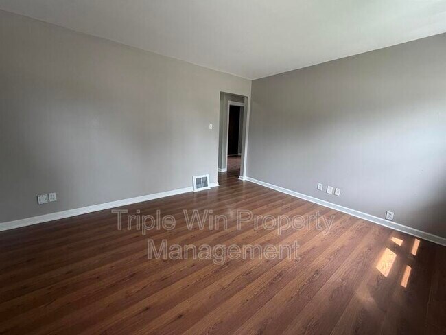 Building Photo - 1145 Patterson Rd