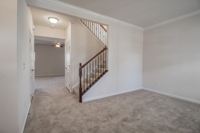 Foto del edificio - Price Improvement! 4 Bedroom 2.5 Bathroom ...