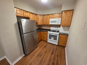 Building Photo - 3921 Lankenau Ave