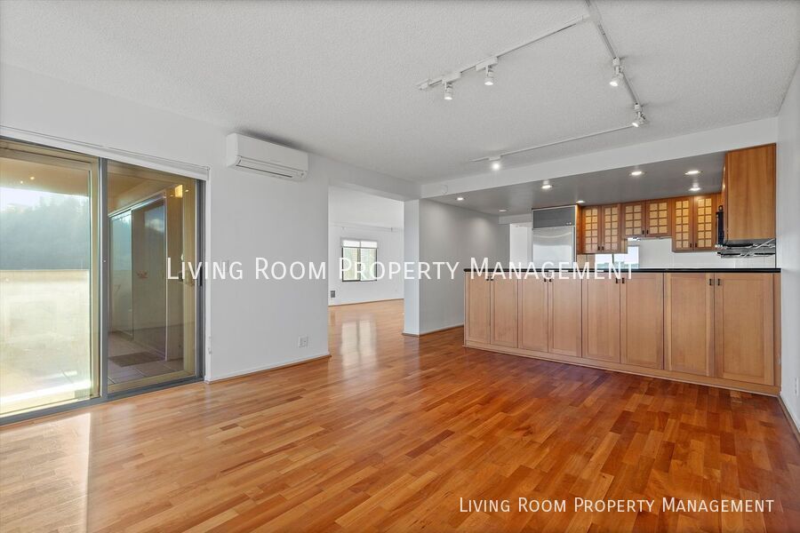 Foto principal - Downtown Condo with Stunning Views and Mod...