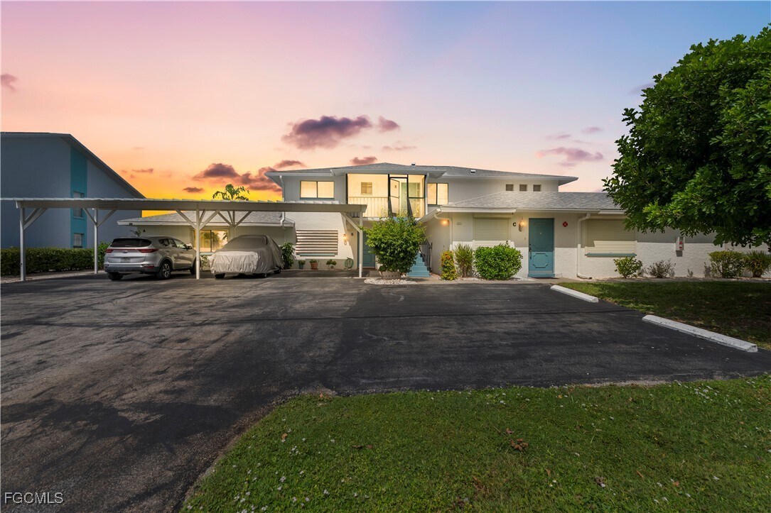 Foto principal - 1011 SE 40th St