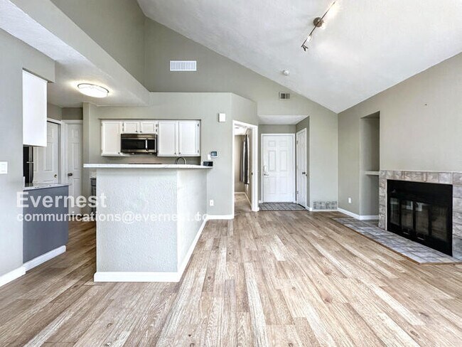 Foto del edificio - 13712 E Lehigh Ave