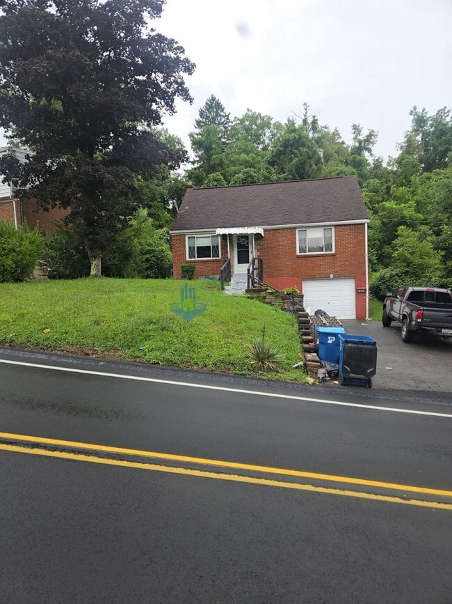 Building Photo - 1216 Universal Rd