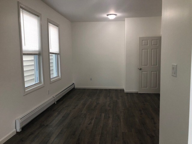 Foto del edificio - 220 Nunda Ave