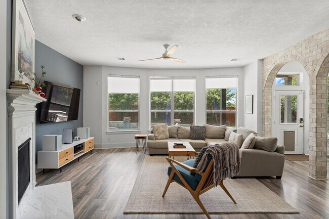 Foto del edificio - 31013 Sunfall Trail Ln