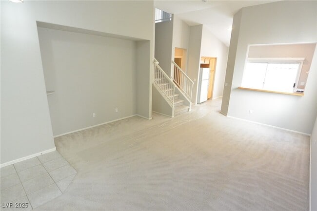 Building Photo - 10412 Sloping Hill Ave