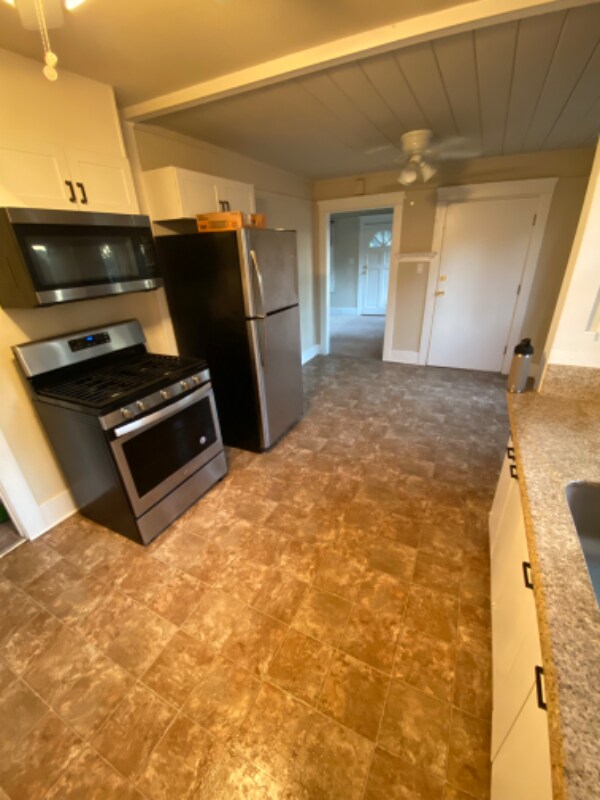 Foto del edificio - 409 Cedar Ave