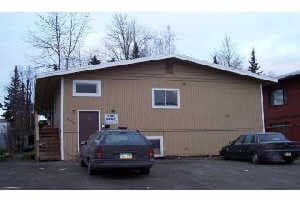 Building Photo - 624 Irwin St