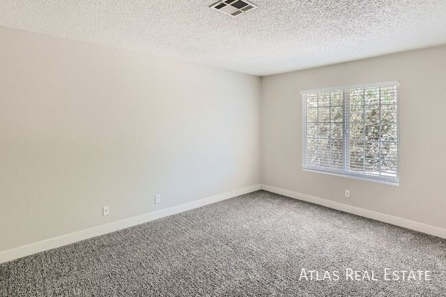 Building Photo - 5370 Bridgette Way