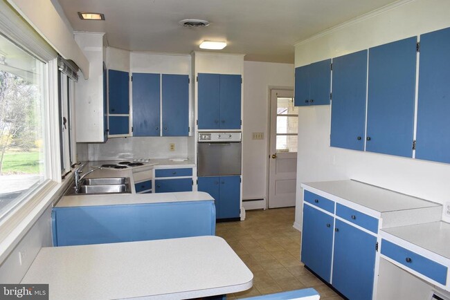Foto del edificio - 6056 Lincoln Way W