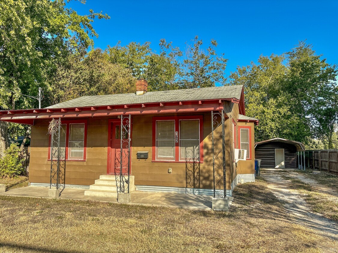 Foto principal - 162 W Faust St