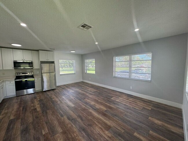 Foto del interior - Edgewood Apartments LLC