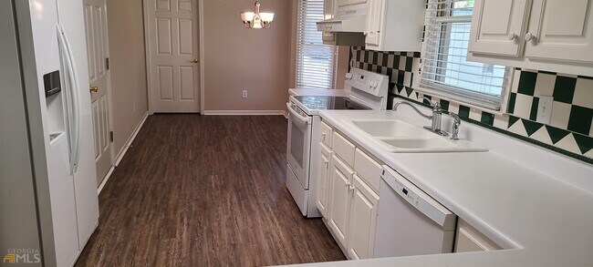 Foto del edificio - 106 Overlook Dr