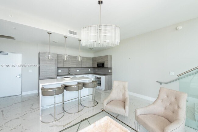 Foto del edificio - 400 Sunny Isles Blvd