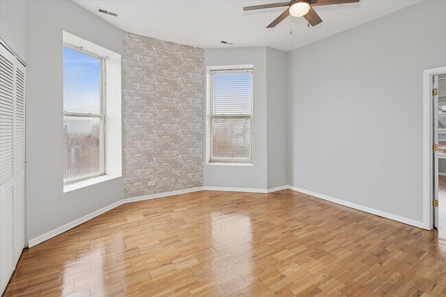 Foto del edificio - 1635 S Christiana Ave