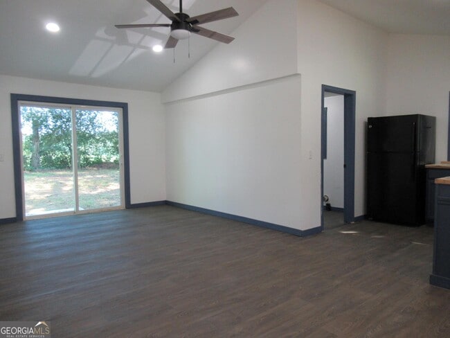 Building Photo - 1379 Sam Craven Rd