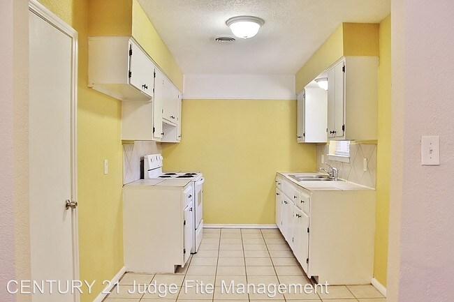 Building Photo - 4517 Mark Trail Way