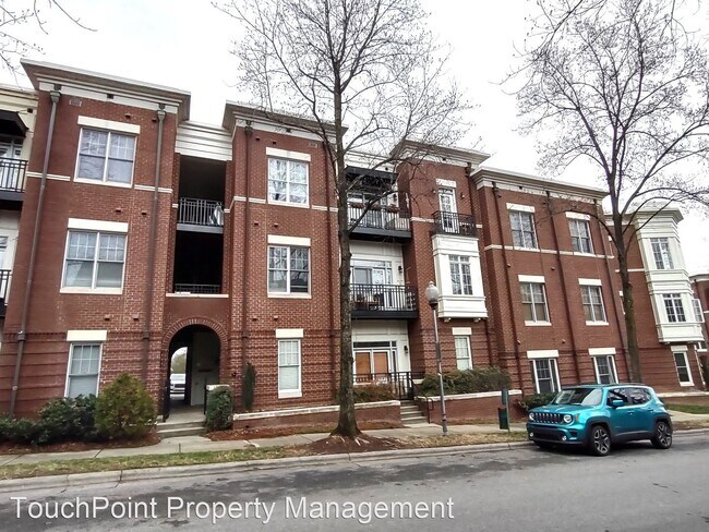 Foto del edificio - 2 br, 2 bath House - 751 Garden District Dr