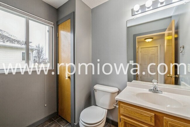 Building Photo - WEST DES MOINES TWO-STORY!! 4 Bedroom, 3.5 Bathrooms!