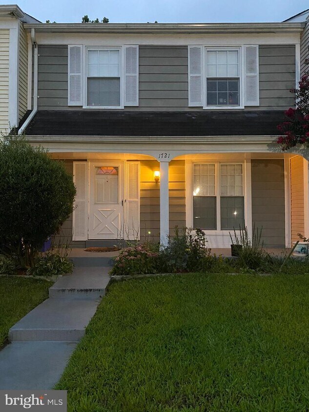 Foto principal - 1721 Featherwood St