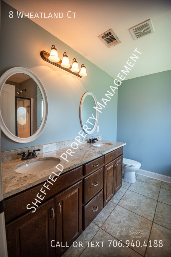 Building Photo - 8 Wheatland Ct