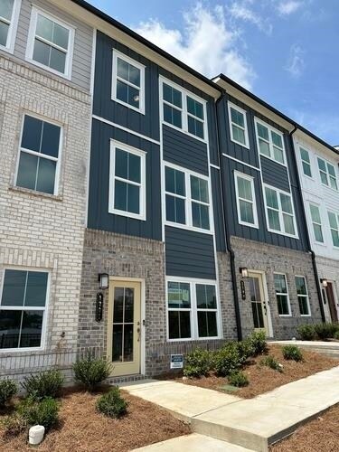 Building Photo - 1201 Skylar Ln