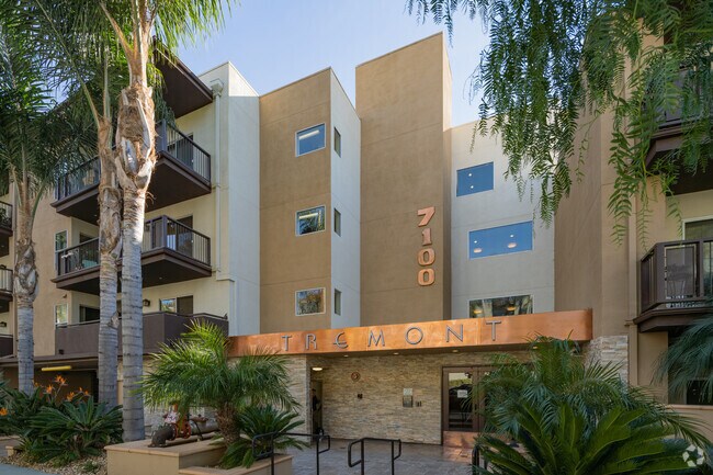 7100 Alvern St de los Ángeles, CA 90045 - Tremont