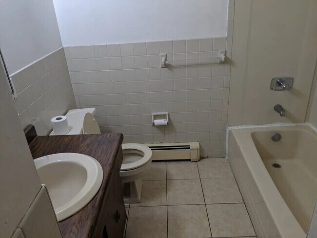 Foto del edificio - 14 Cuozzo St