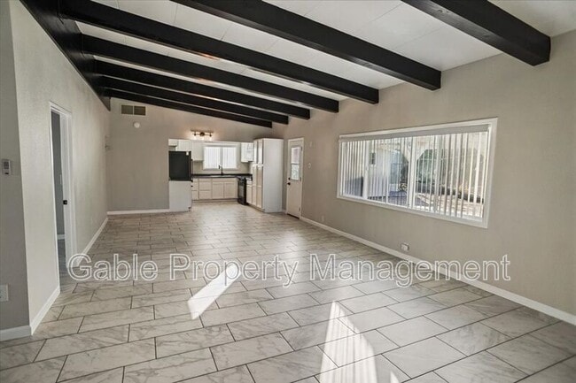 Building Photo - 17197 Sierra Hwy