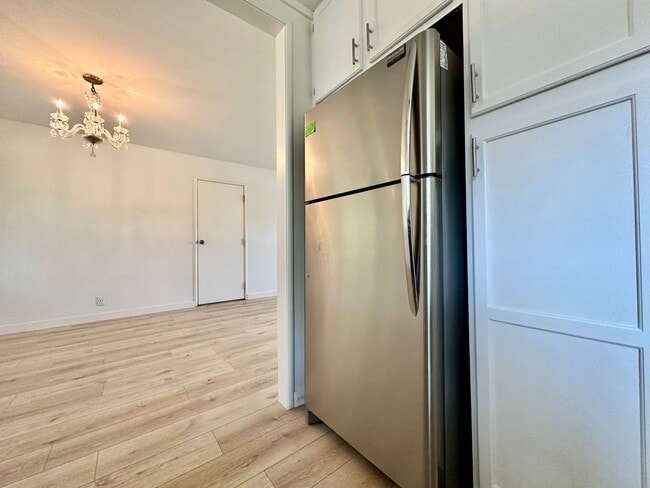 Building Photo - Updated 3 Bed 1 Bath Concord Home in Cante...