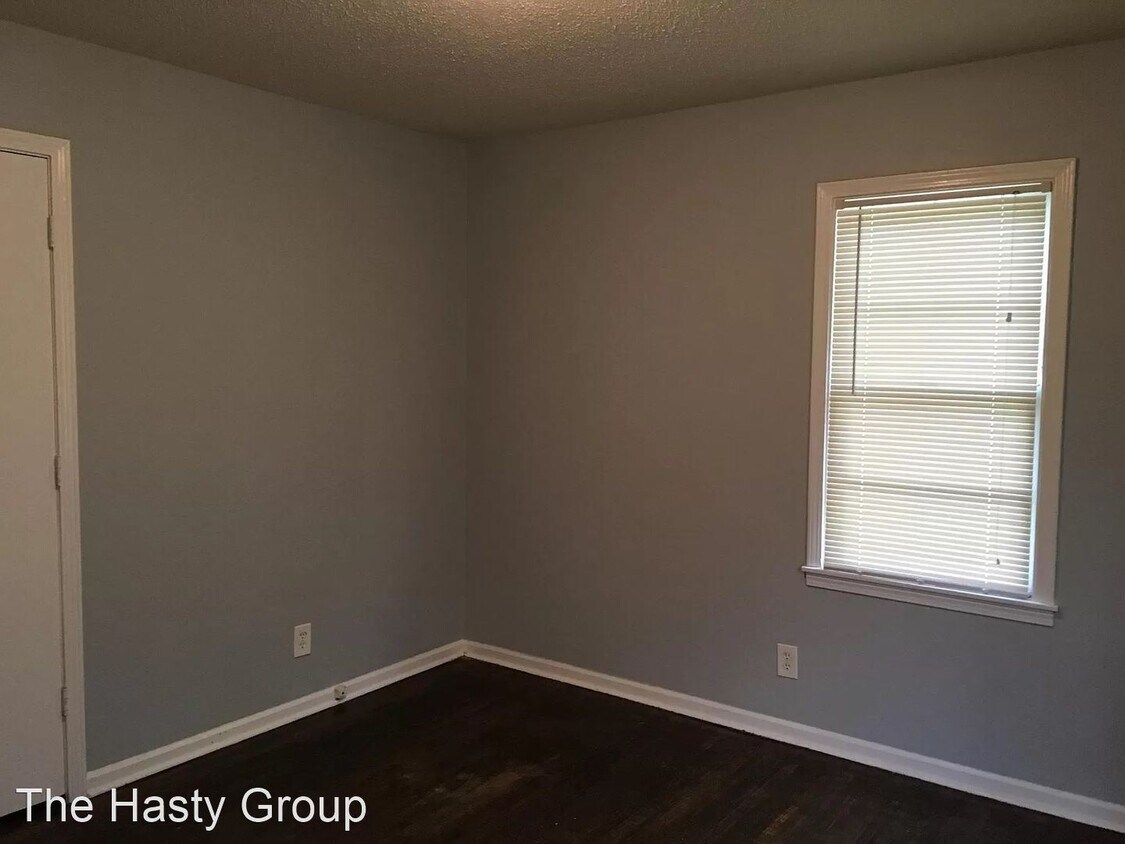Foto del edificio - 4 br, 2 bath House - 1610 E 80th St