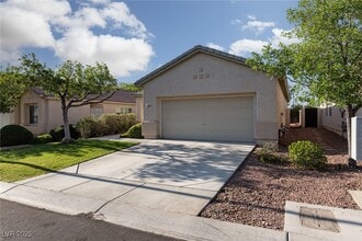 Building Photo - 10991 Pumpkin Ridge Ave