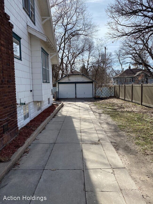 Foto del edificio - 4 br, 2 bath House - 811 W Louise