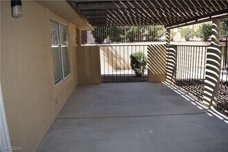 Building Photo - 717 Nectarine Ct