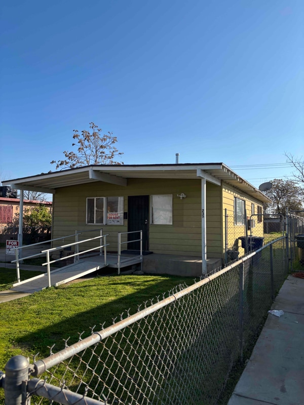 Foto del edificio - 237 W Strother Ave