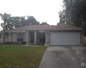 Building Photo - 10277 Horizon Dr