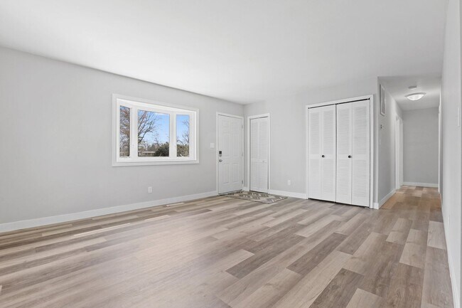 Building Photo - Welcome to your charming new home at 5322 ...