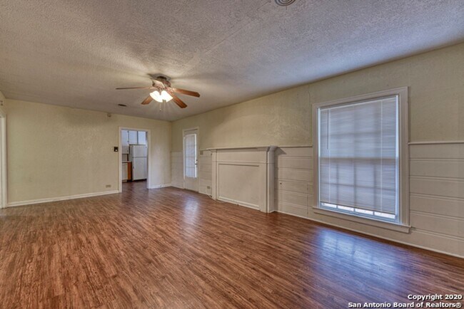 Foto del edificio - 3 Bedroom/1 Bath Dream Hill Estates