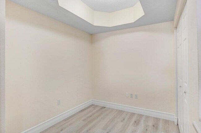 Foto del edificio - 480 Sail Ln