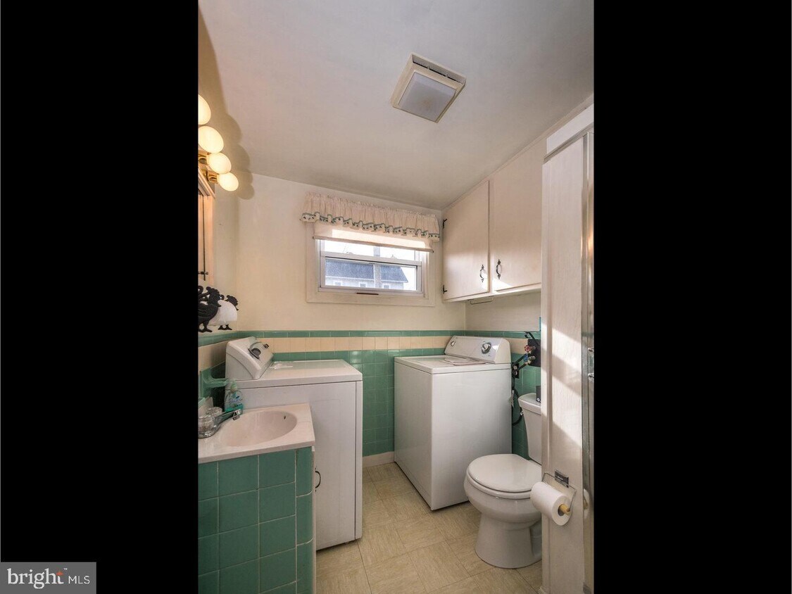Foto principal - 158 Prospect Ave