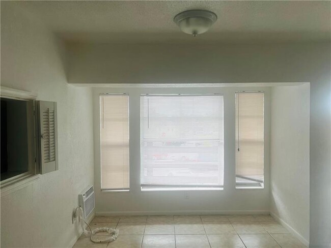 Building Photo - 2980 NW 43rd Ter