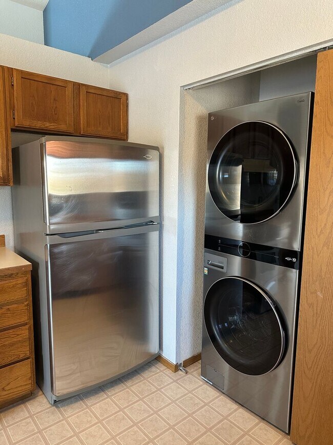 Foto del edificio - Cozy 2 bedroom 2 bath home