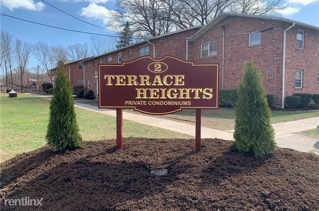 Building Photo - 2 br, 1 bath Condo - 5 Treat Street 6D