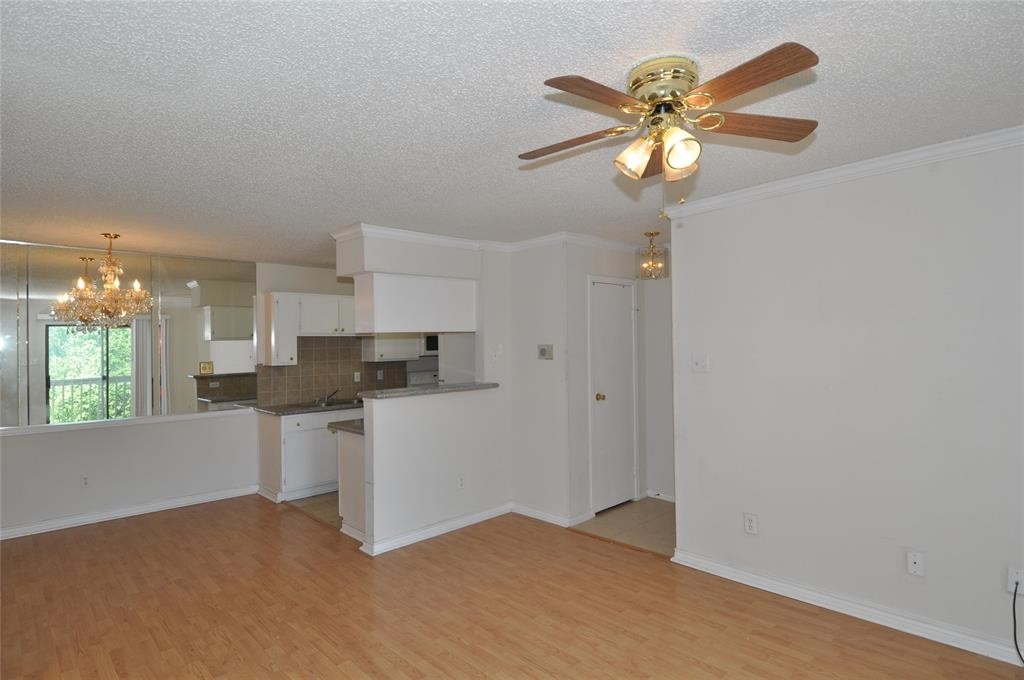 Foto del edificio - 2750 Holly Hall St