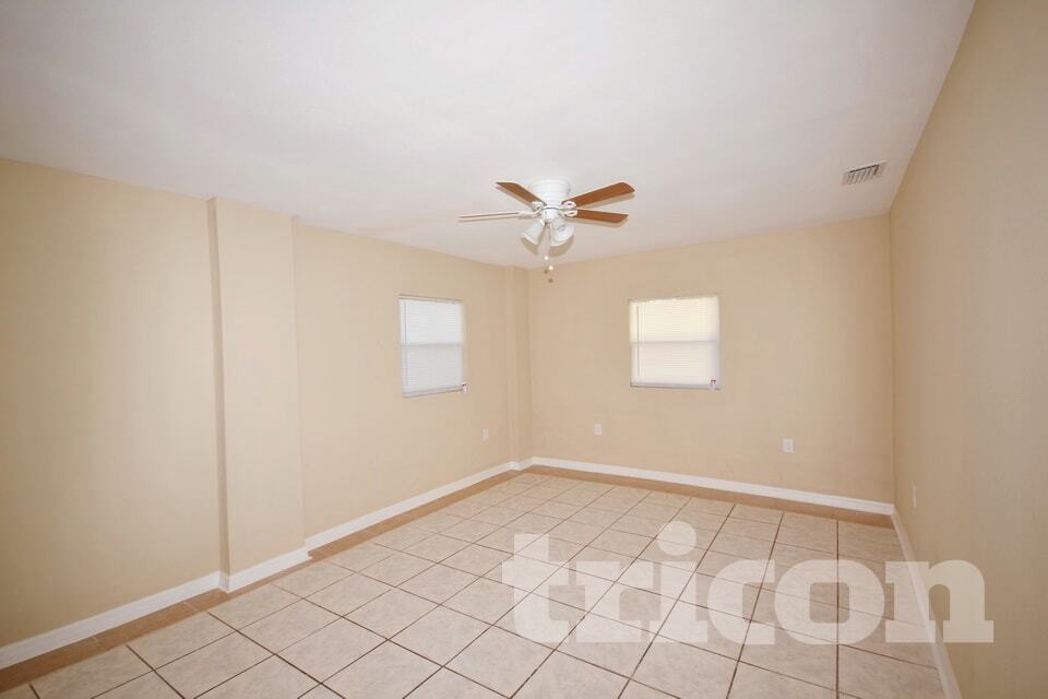 Foto del edificio - 1707 W Hanlon St