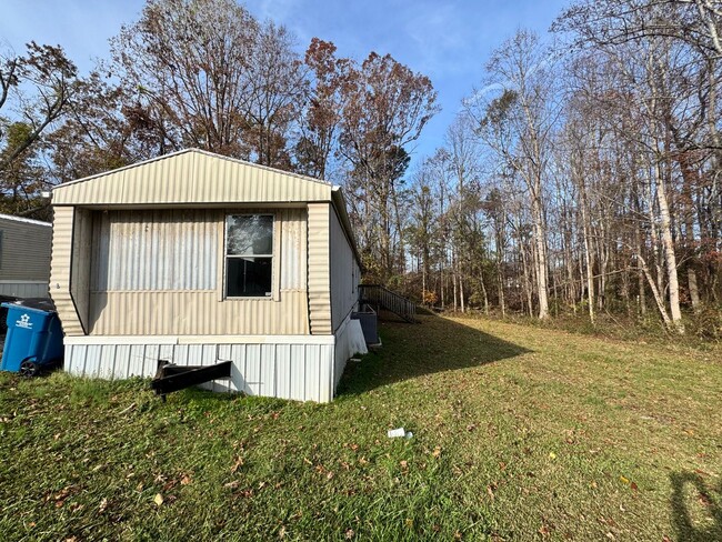 Building Photo - 2/2 Mobile Home in Ruthfordton County, NC ...